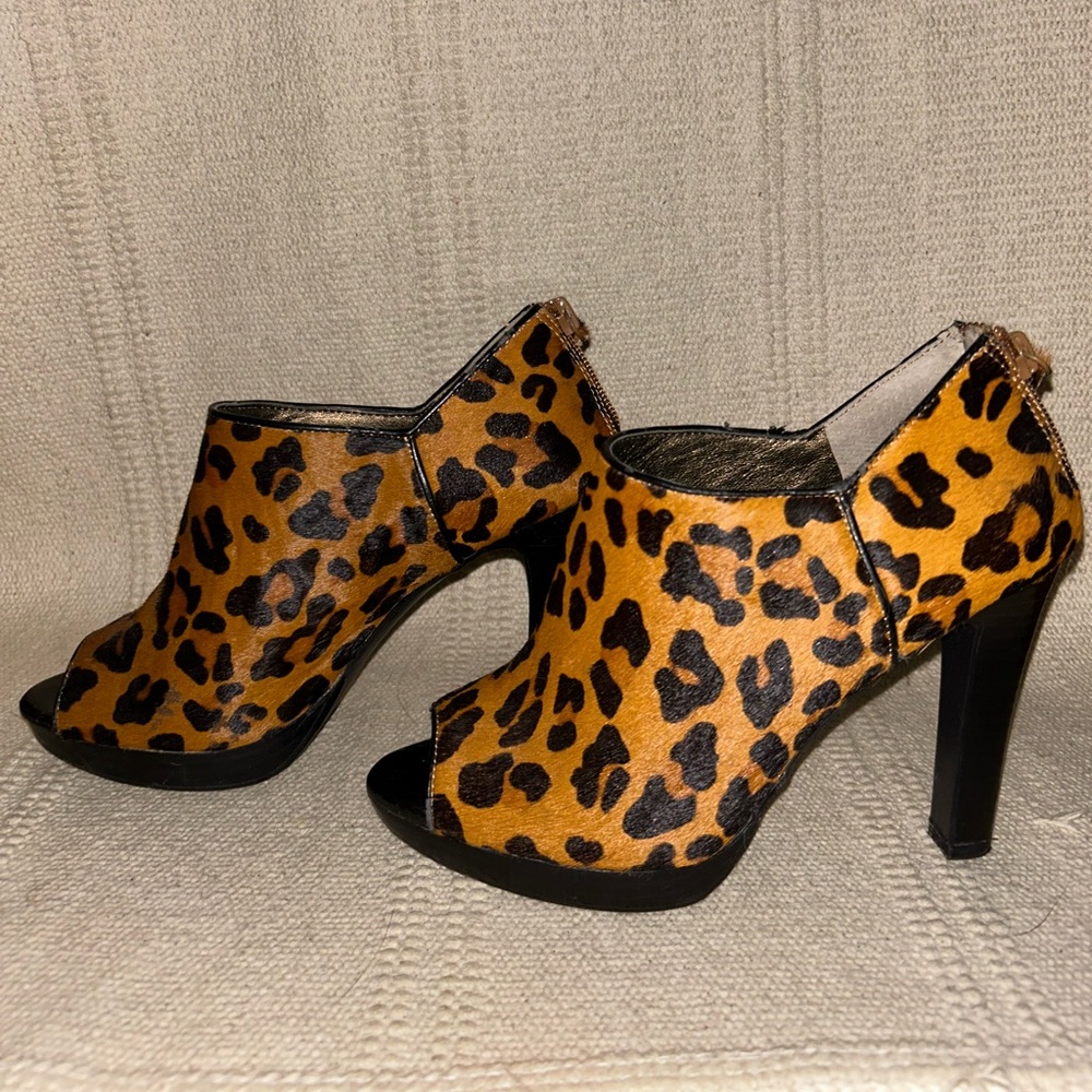 Banana Republic Leather Cowhair Leopard Print Open Toe High Heels